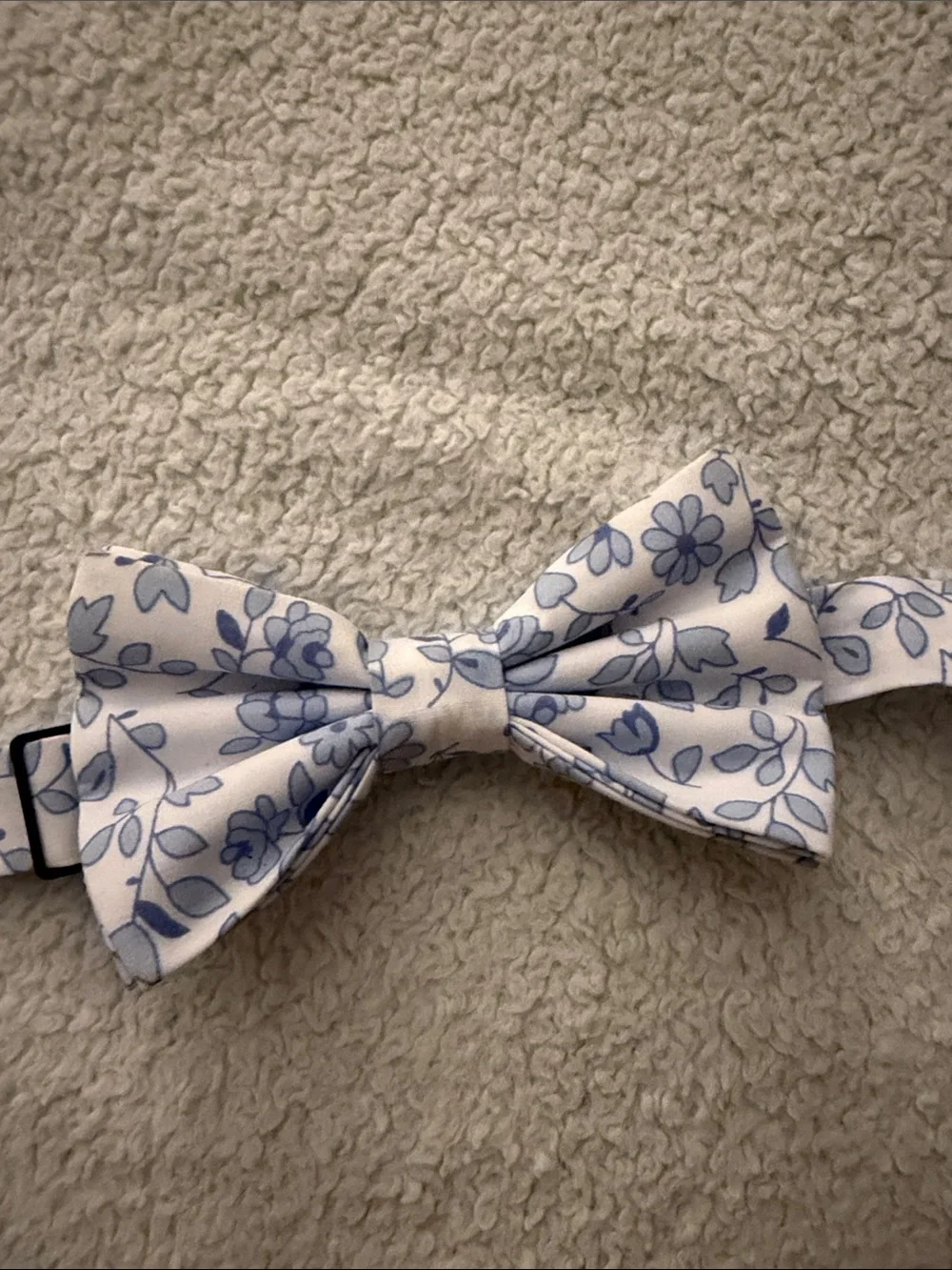 The Beaufort Bonnet Company Blue and White Floral Bow Tie for Kids